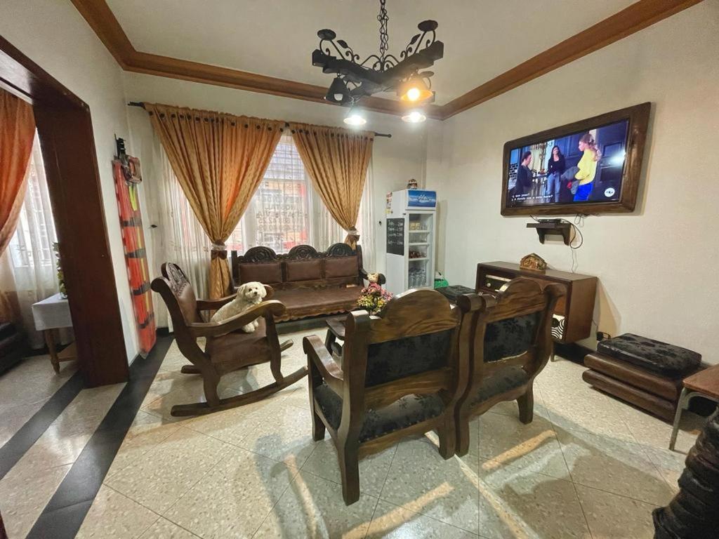 Hostal Internacional Bogotá Zewnętrze zdjęcie